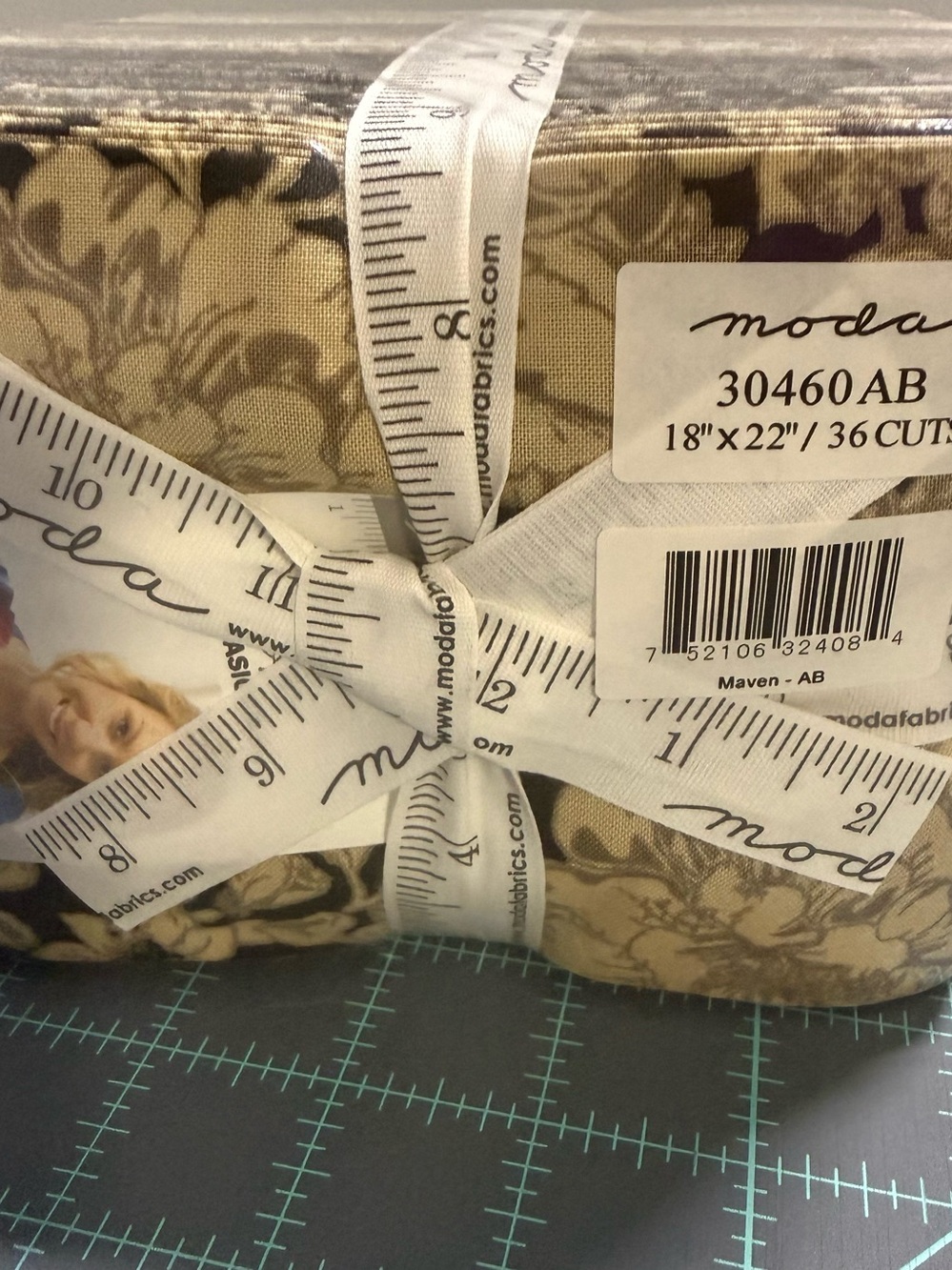 Moda Basic Grey Maven Fat Quarter Bundle